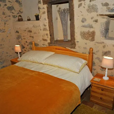 Maison Saint Jacques Bed & Breakfast *